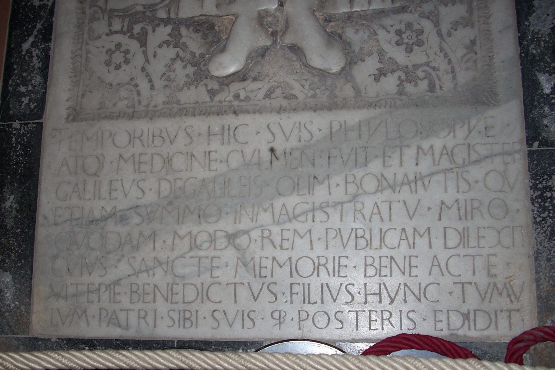 Galileo%20Bonaiuti%27s%20tomb%2C%20Santa%20Croce%2C%20Florence%20-%203.jpg